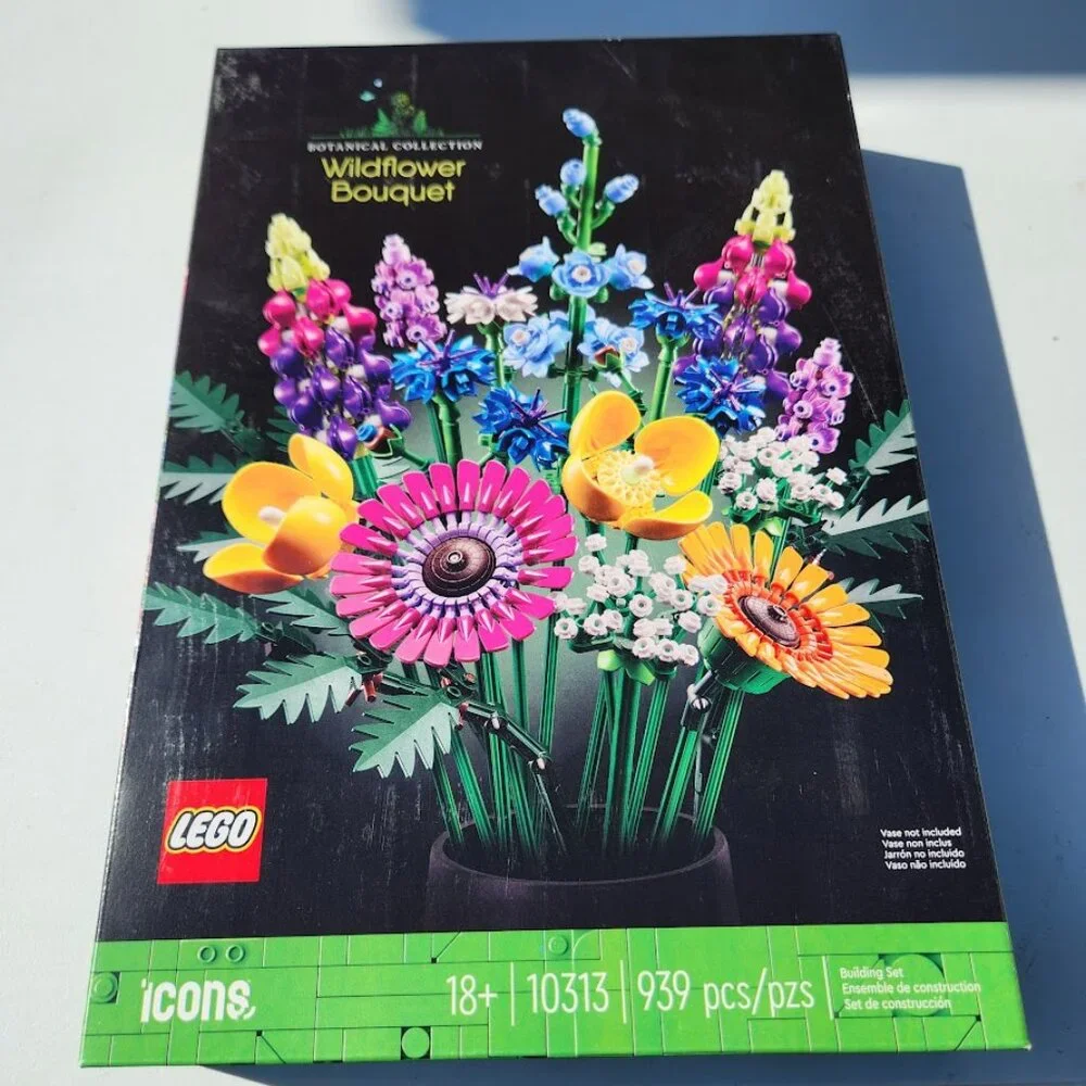 LEGO 10313 Botanicals Artificial Wildflower Bouquet Fake Flowers Building Set To